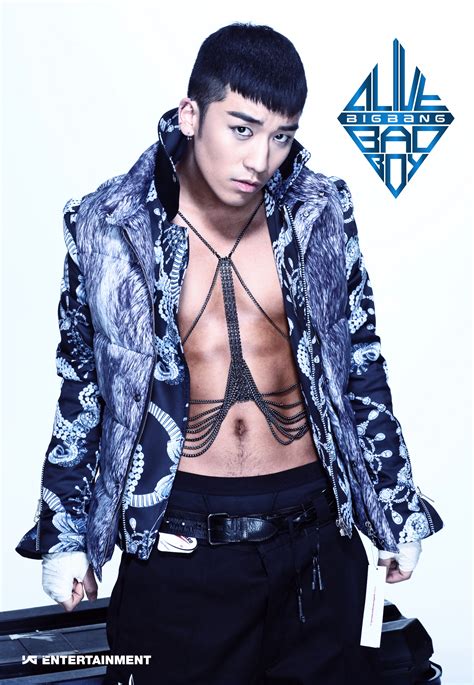 Seungri .